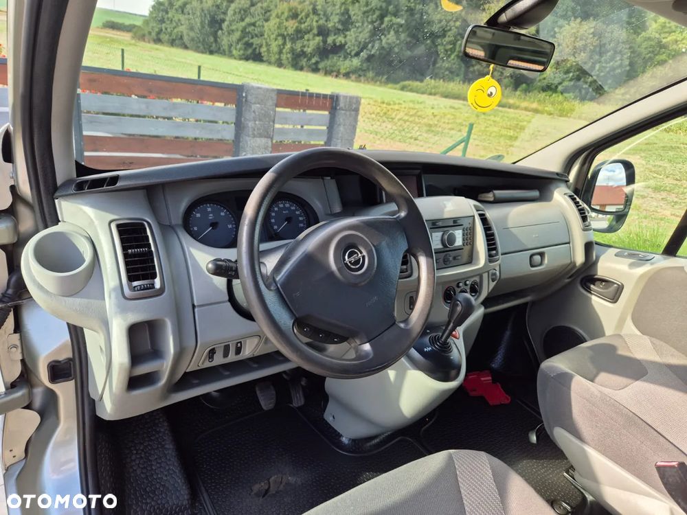Opel Vivaro - 13
