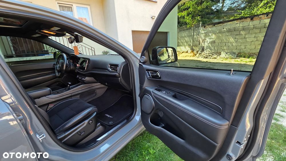 Dodge Durango 6.4 SRT - 13