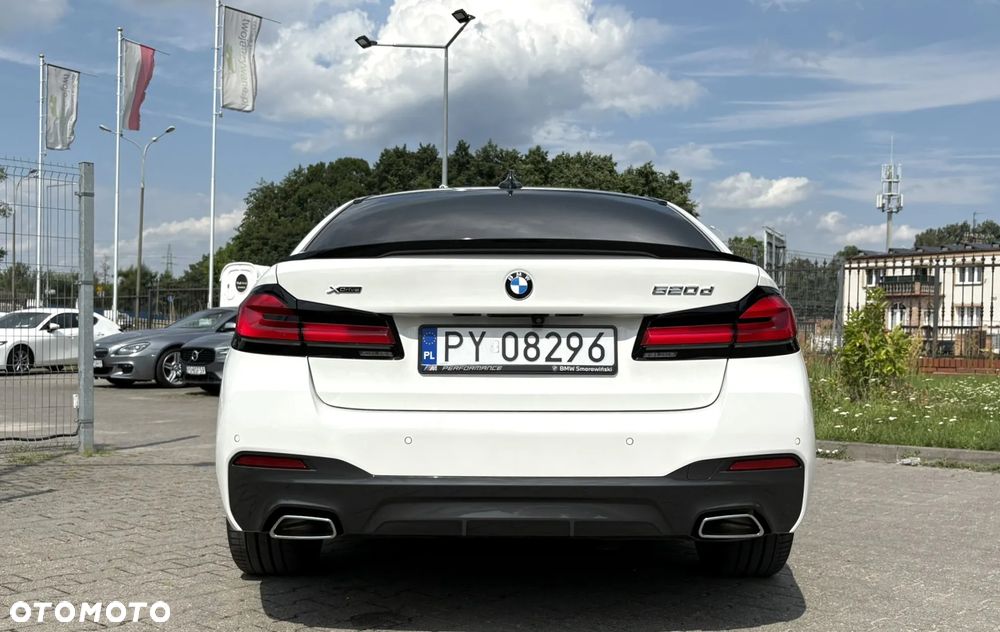 BMW Seria 5 520d xDrive MHEV M Sport sport - 7