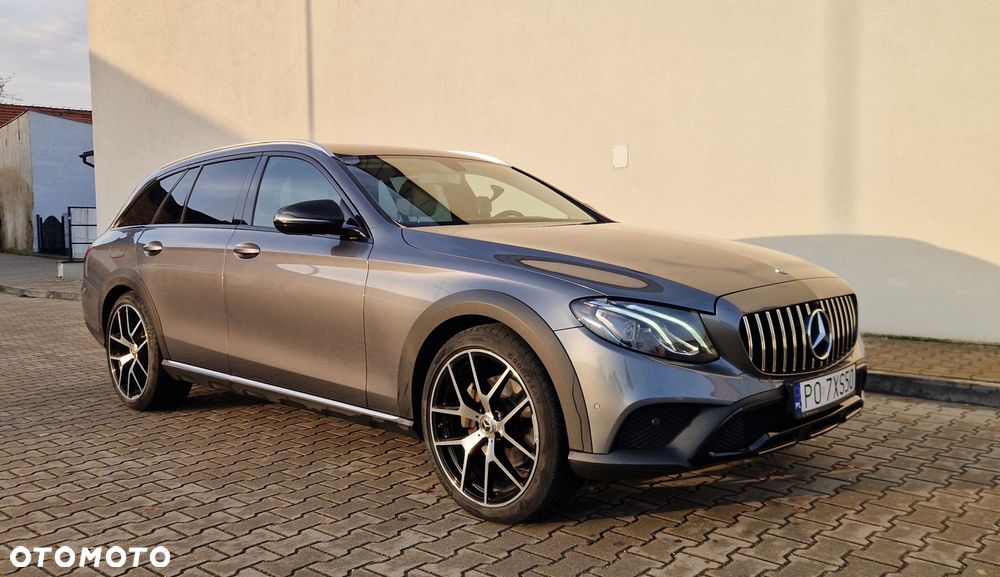Mercedes-Benz Klasa E 220 d 4-Matic All-Terrain - 1
