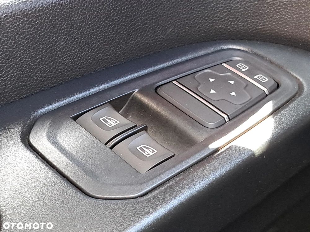Renault Trafic - 16