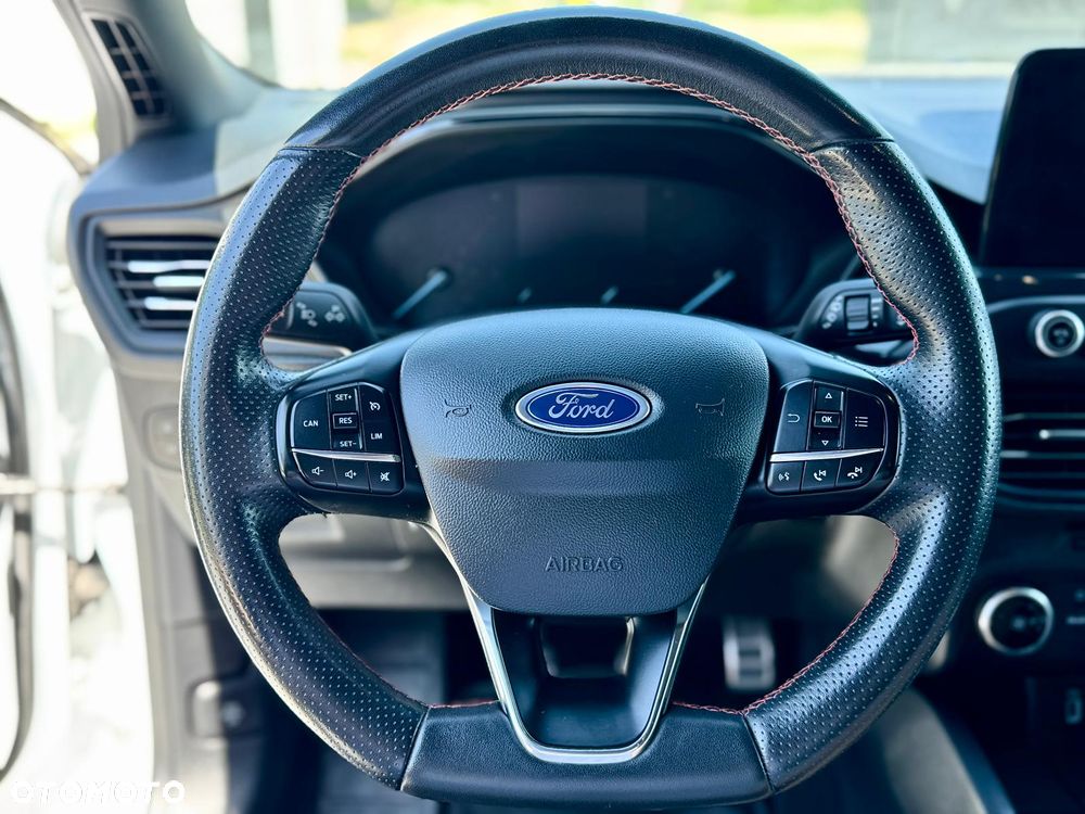 Ford Focus 1.5 EcoBlue Start-Stopp-System ST-LINE X - 21