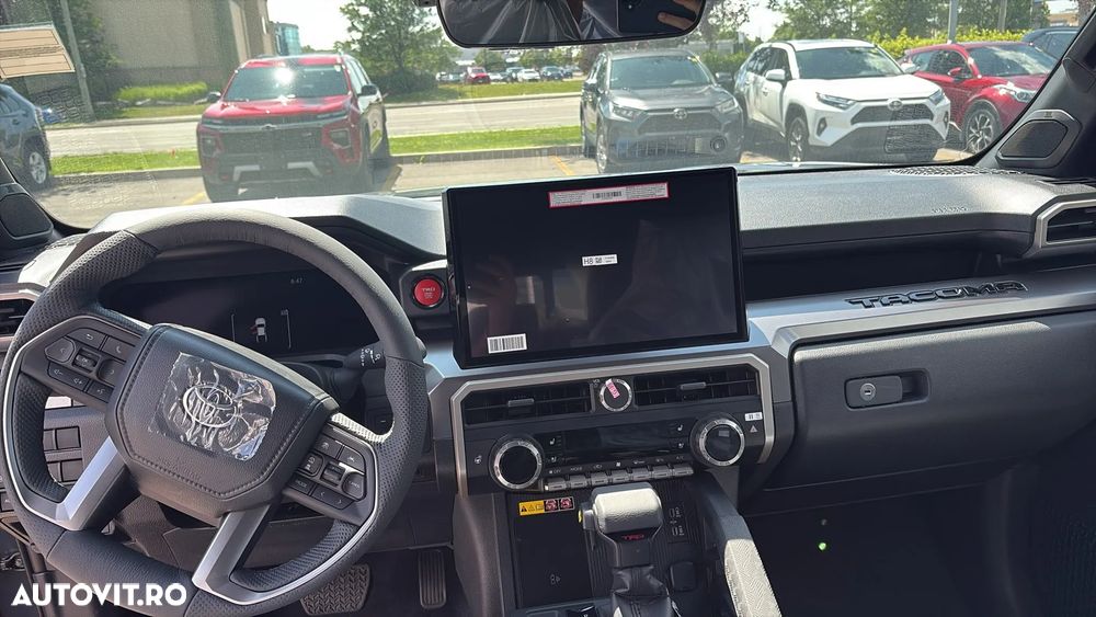 Toyota Tacoma - 5