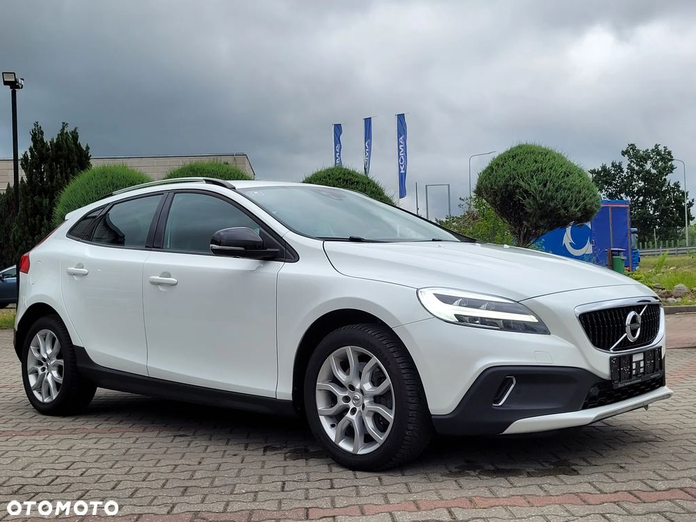 Volvo V40 Cross Country D2 Momentum - 9