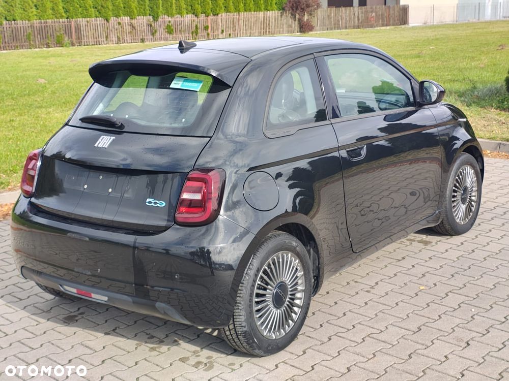 Fiat 500E 2021 photo 3