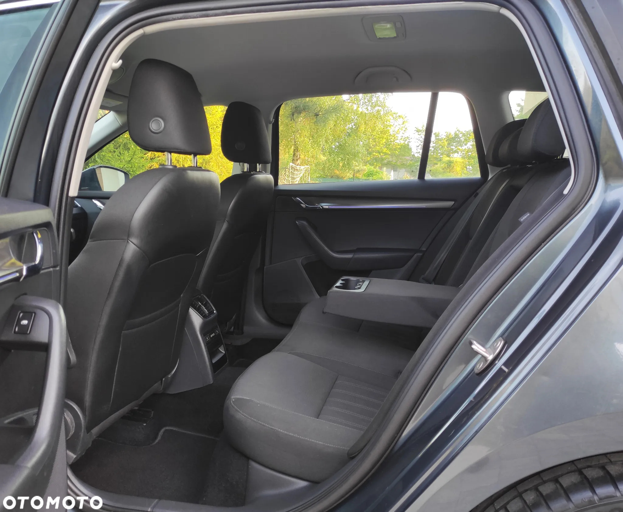 Skoda Octavia Combi 1.8 TSI DSG Style - 18