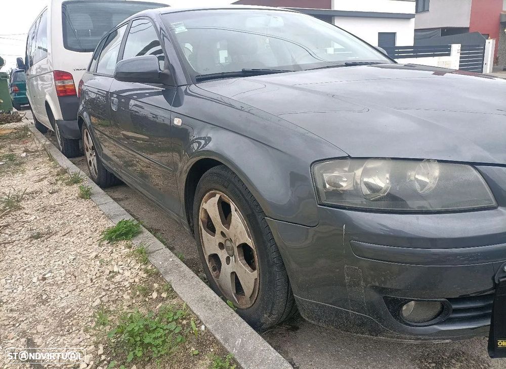 Audi A3 Sportback 1.6 FSi Advance - 1