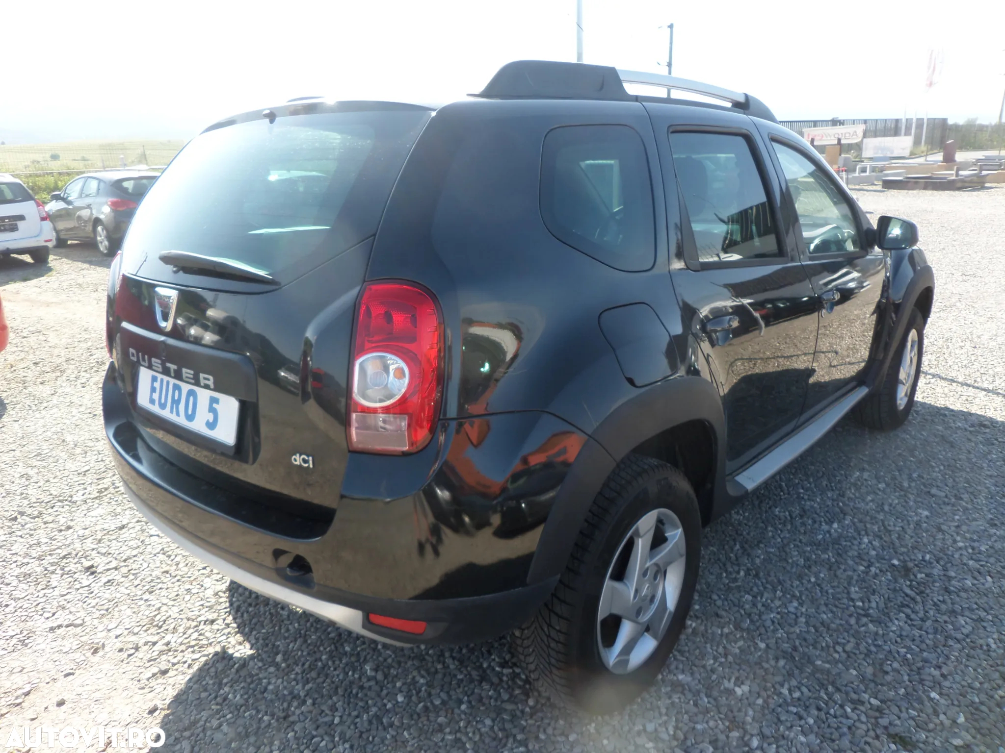 Dacia Duster 1.5 dCi 4x2 Laureate - 3