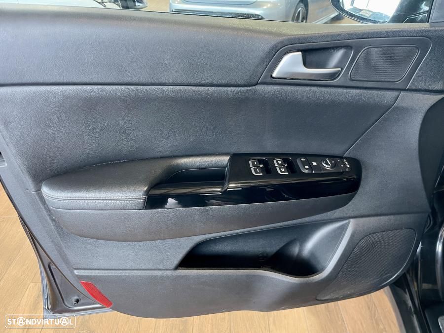 Kia Sportage 1.6 CRDI ISG TX - 19
