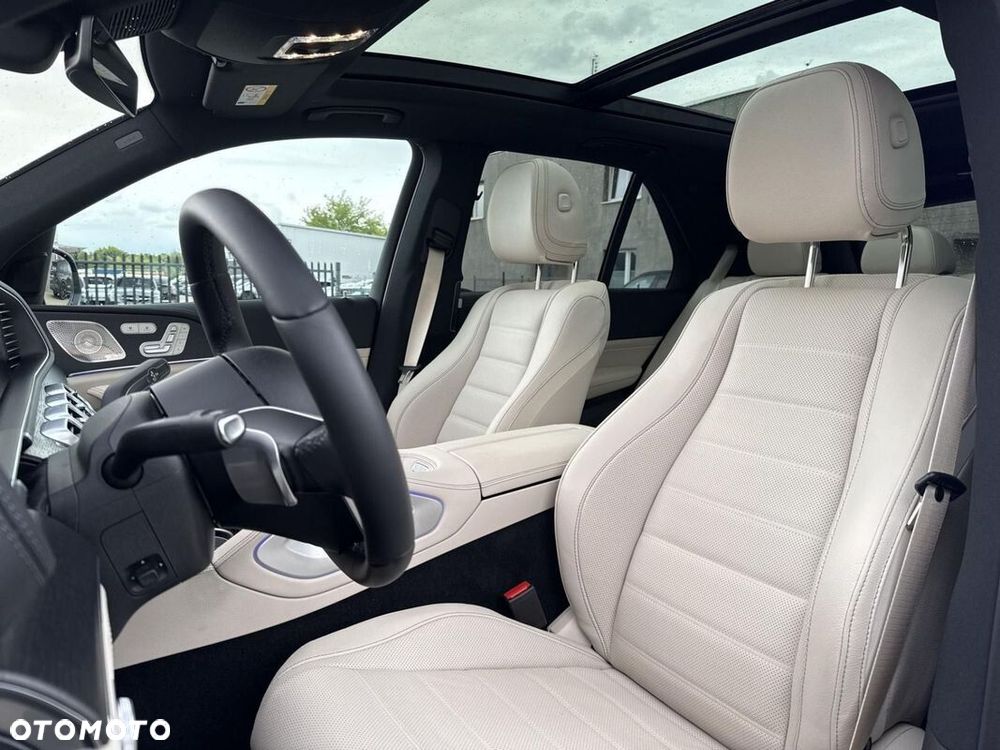 Mercedes-Benz GLE - 12
