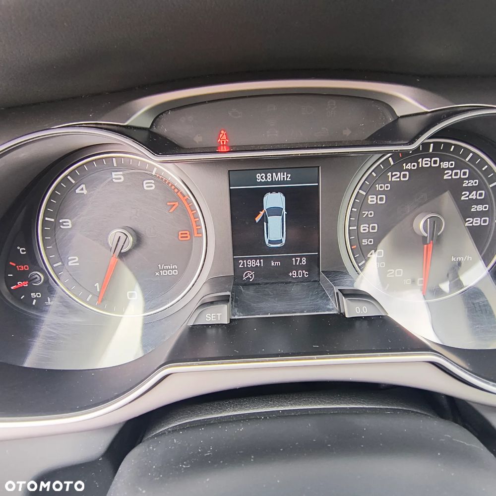 Audi A4 Avant 1.8 TFSI S line Sportpaket - 31