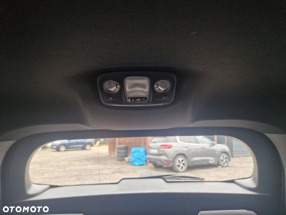 Peugeot 5008 PureTech 130 EAT8 Stop & Start Active Pack - 27