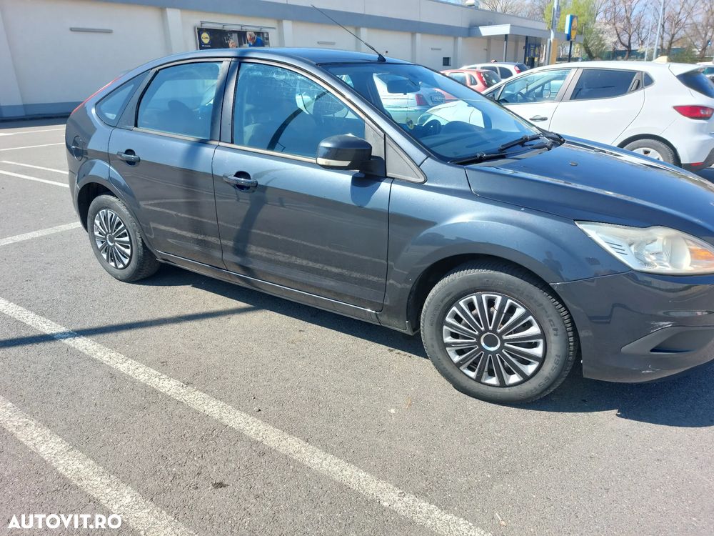 Ford Focus 1.6 Ghia - 5