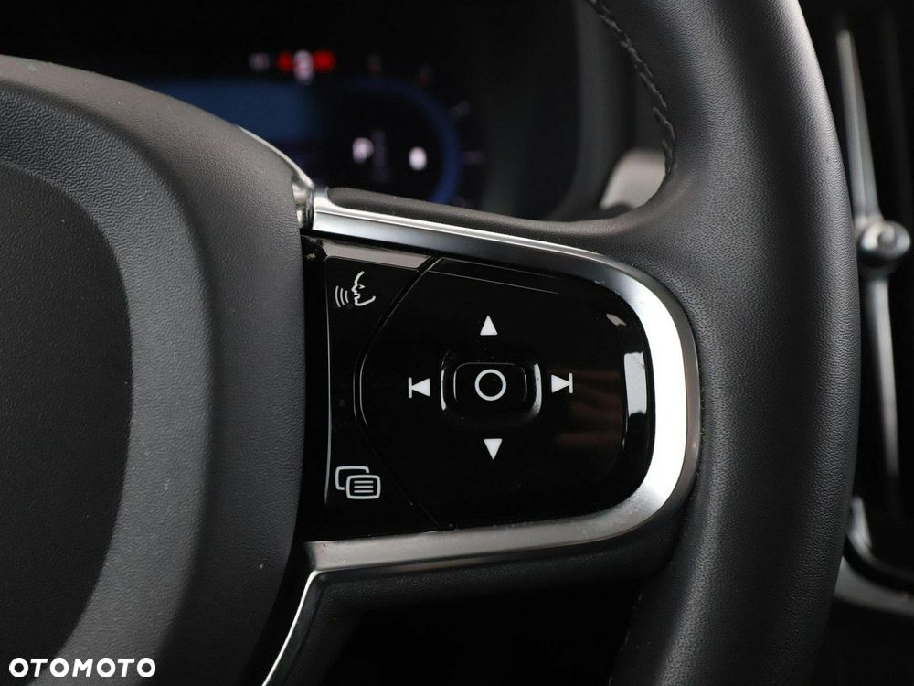 Volvo S90 B5 D AWD Geartronic Momentum Pro - 33