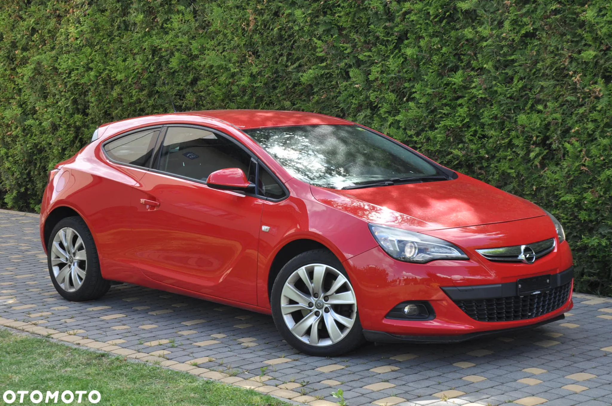 Opel Astra GTC 1.6 Turbo Sport - 19