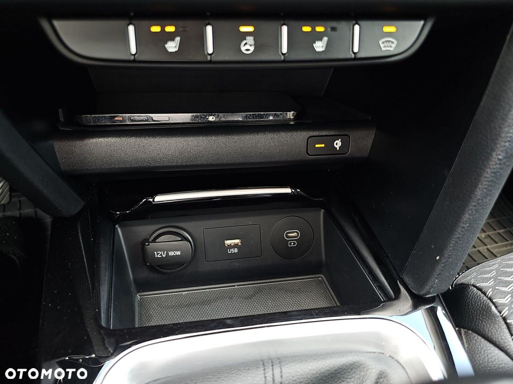 Kia XCeed 1.5 T-GDI Business Line - 31