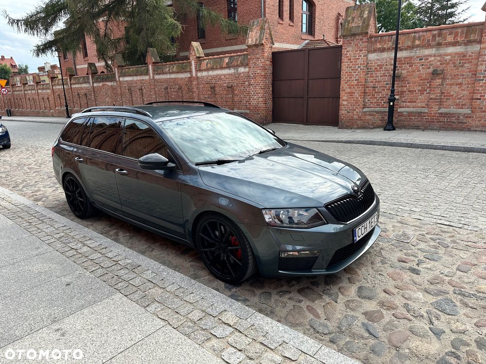 Skoda Octavia 2.0 TSI RS DSG - 2