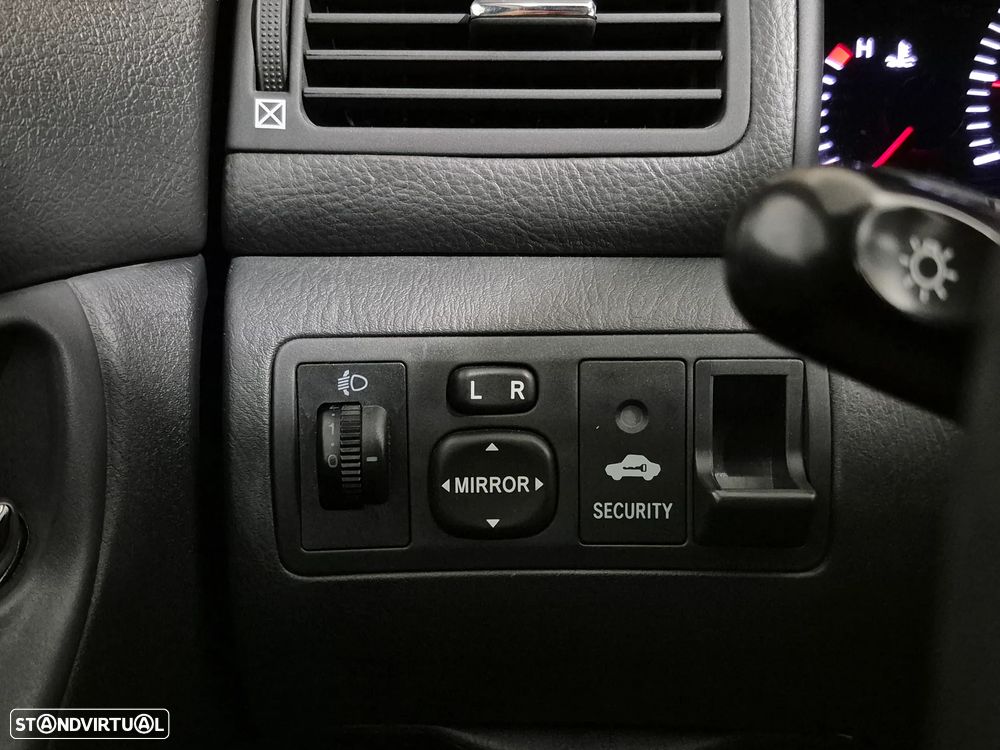 Toyota Corolla 1.4 D-4D MMT Sol - 18