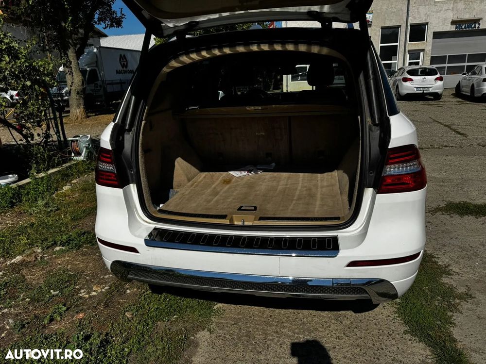 Mercedes-Benz GLE - 12