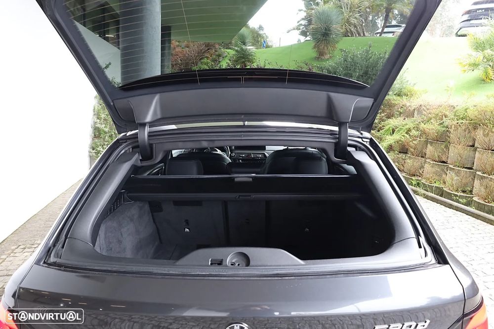 BMW 520 d Pack Desportivo M Auto - 12