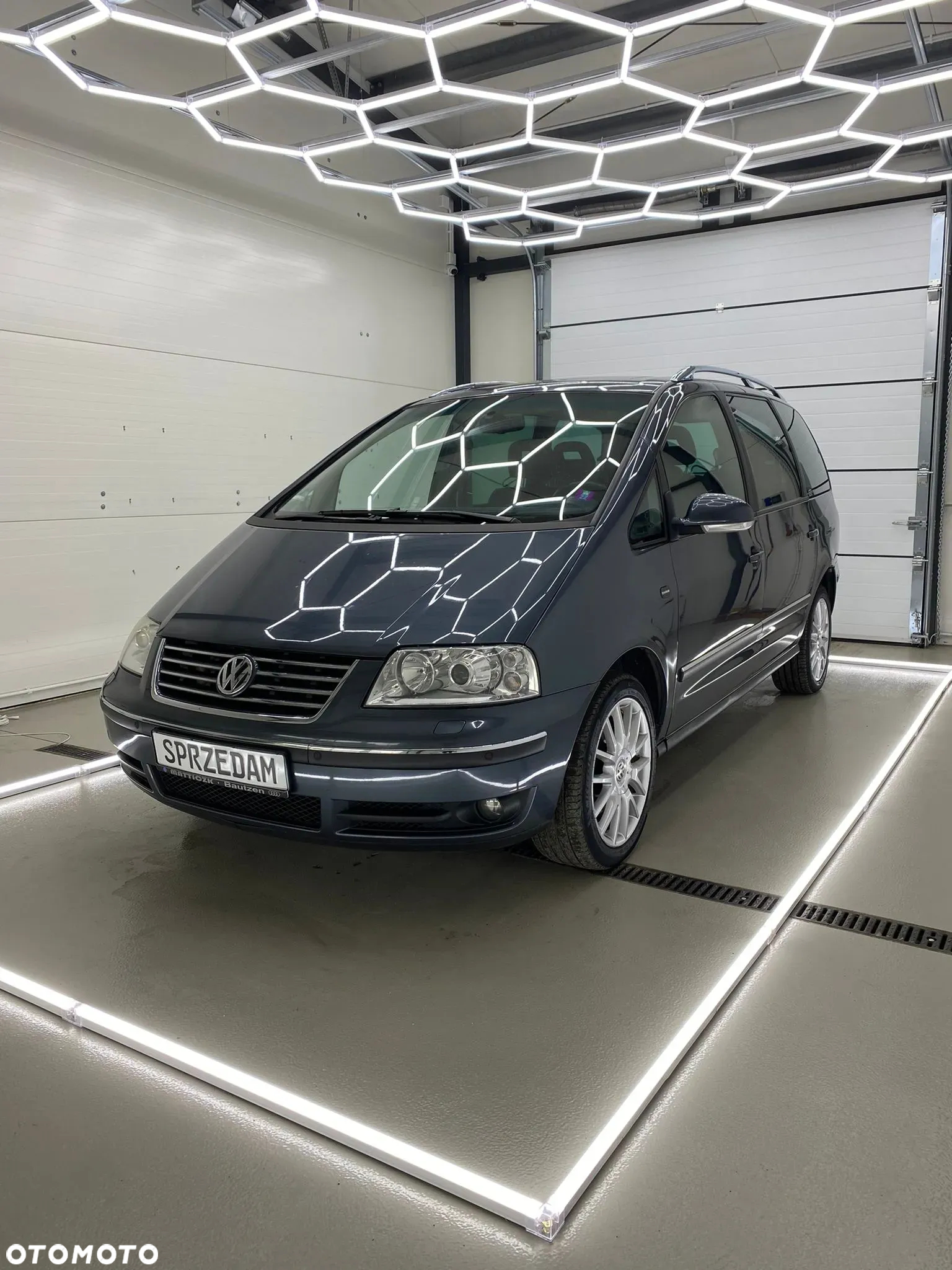 Volkswagen Sharan 2.0 TDI Highline - 8