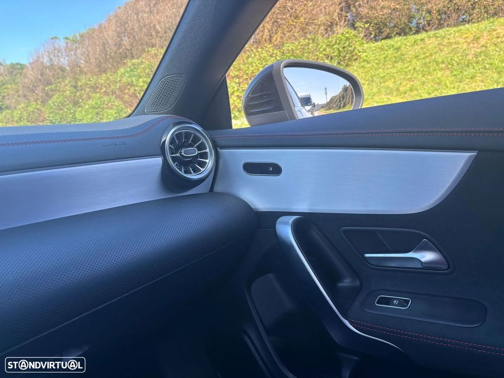 Mercedes-Benz CLA 180 7G-DCT Edition AMG Line - 22