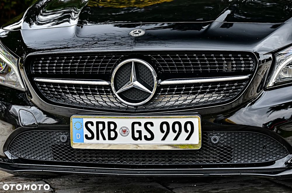 Mercedes-Benz CLA 200 7G-DCT Peak Edition - 15