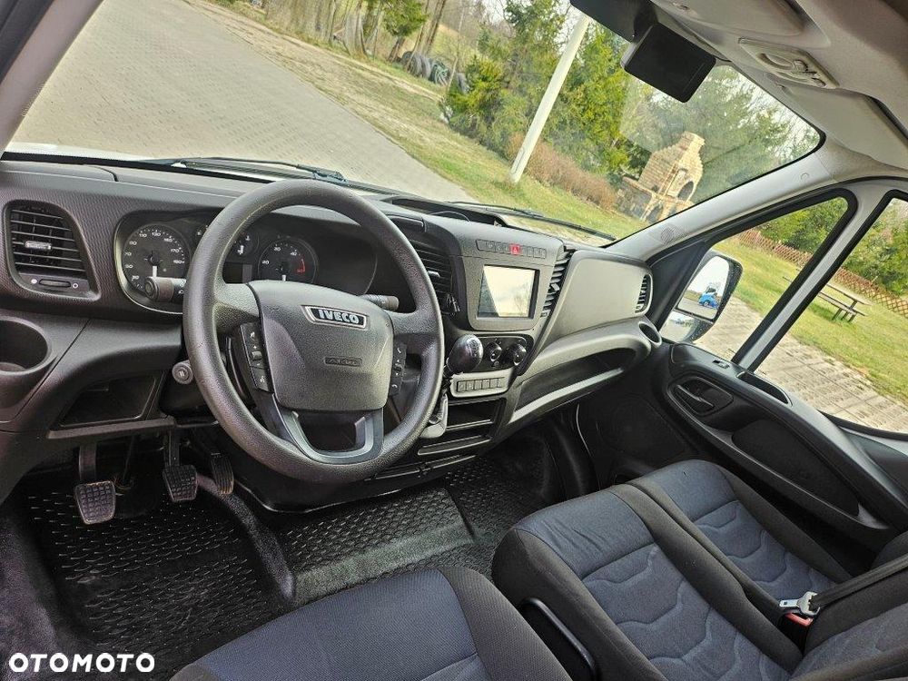 Iveco DAILY 35S KONTENER Z WINDĄ 8EP 2,5wysoki Super Stan - 24