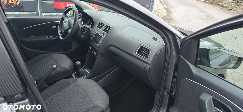 Volkswagen Polo 1.4 TDI (Blue Motion Technology) Comfortline - 25