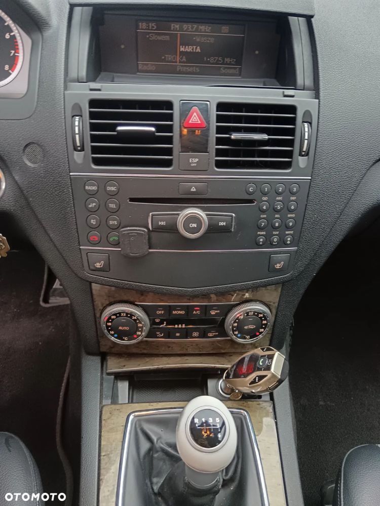 Mercedes-Benz Klasa C 200 Kompressor Special Edition - 16