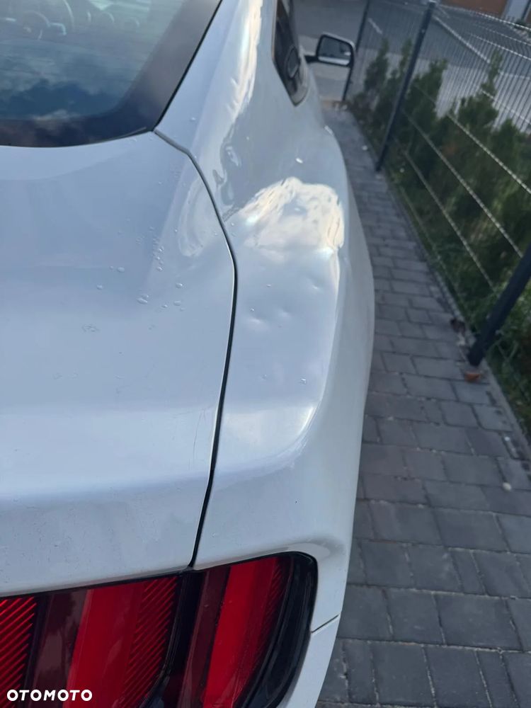 Ford Mustang - 26