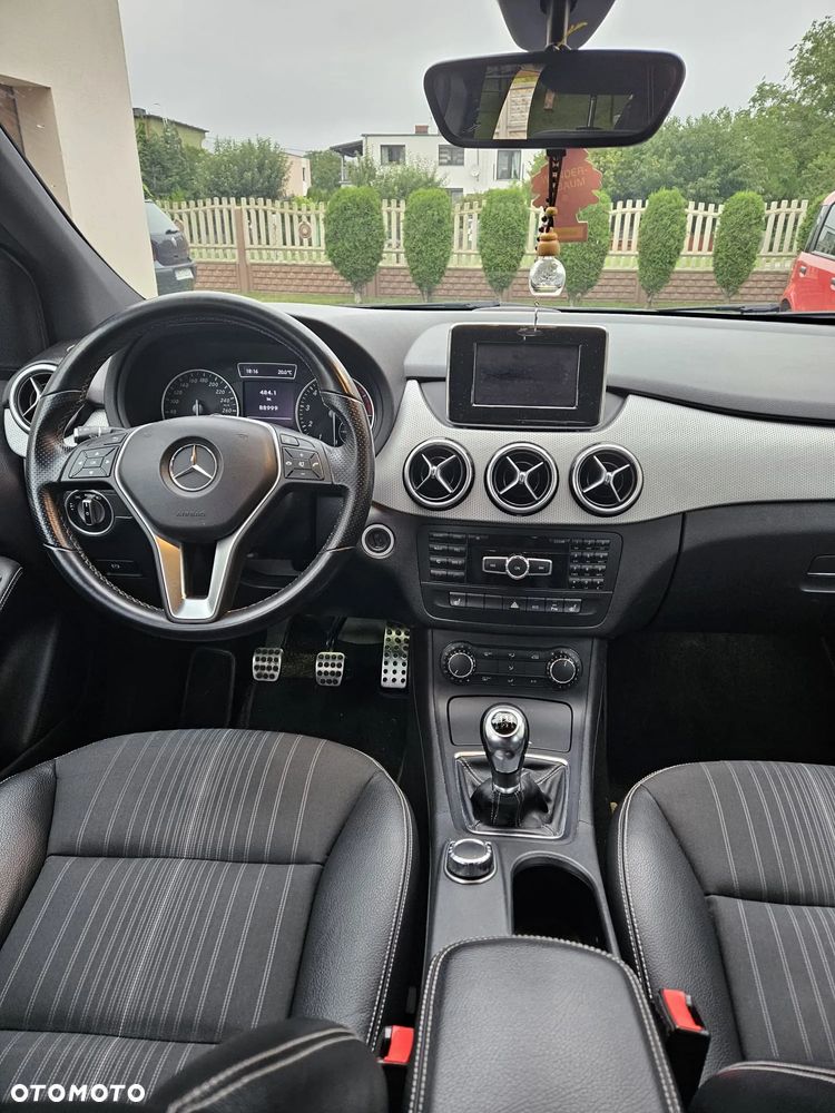 Mercedes-Benz Klasa B 180 - 7