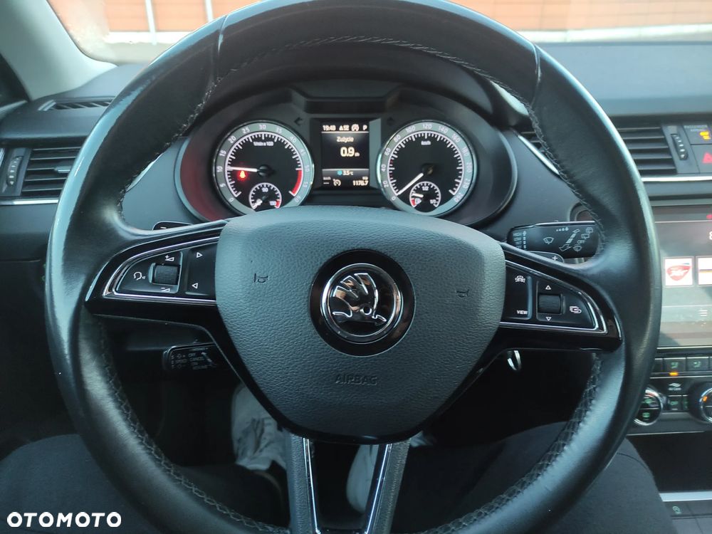 Skoda Octavia 1.6 TDI Ambition DSG - 2