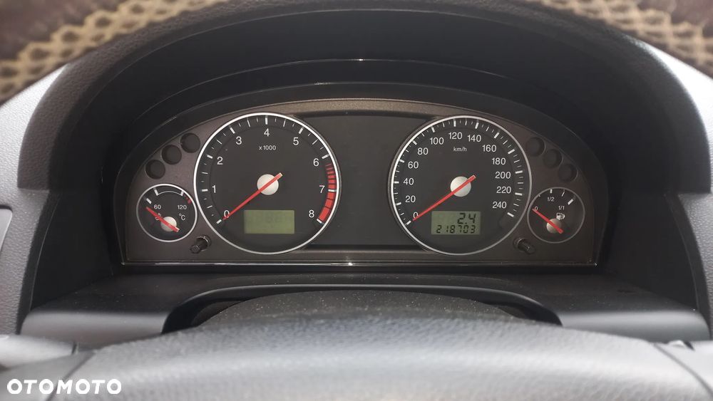 Ford Mondeo 1.8 Ghia - 16