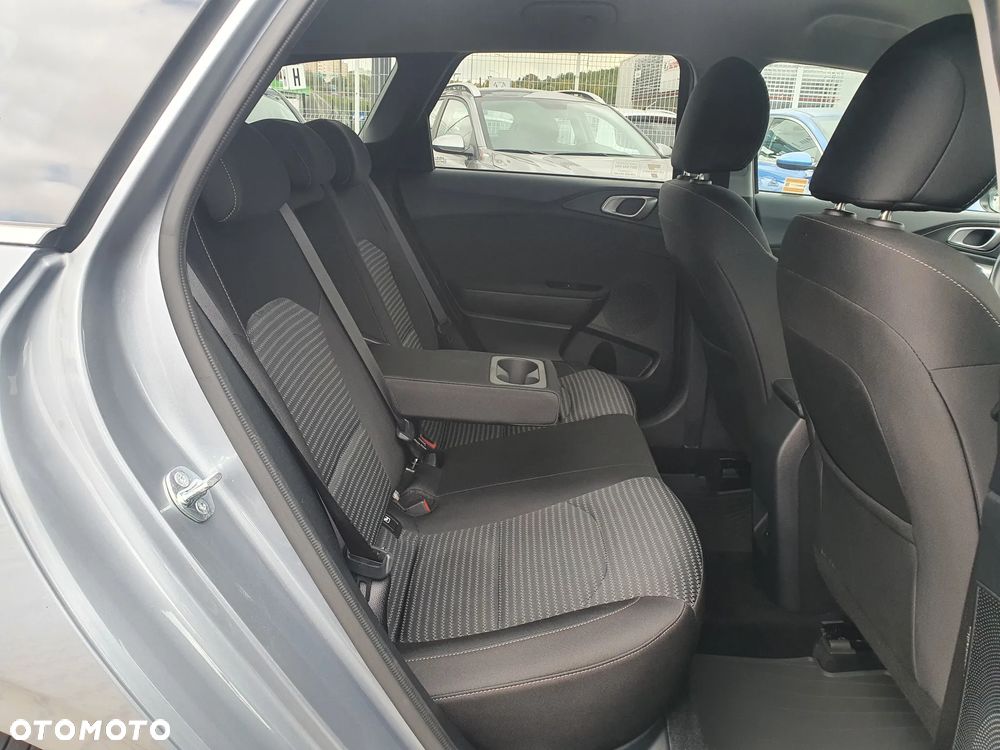 Kia Ceed 1.5 T-GDI M - 24