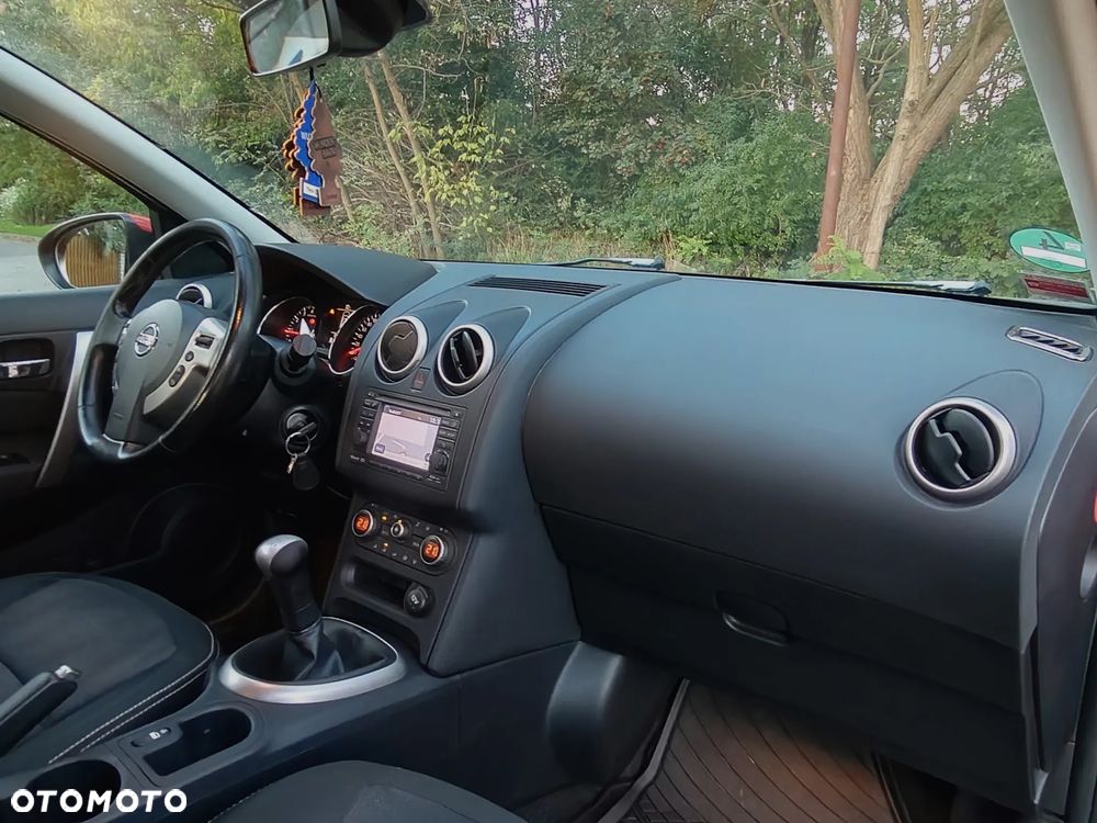 Nissan Qashqai 1.6 visia - 26