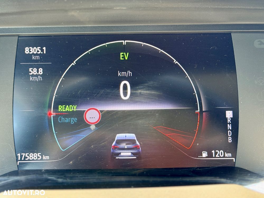 Renault Clio E-TECH 140 INTENS - 14