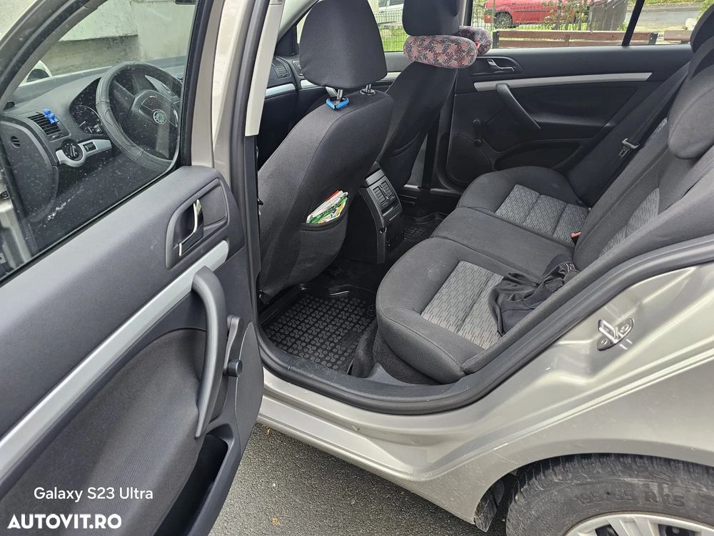 Skoda Octavia 1.6 MPI - 10