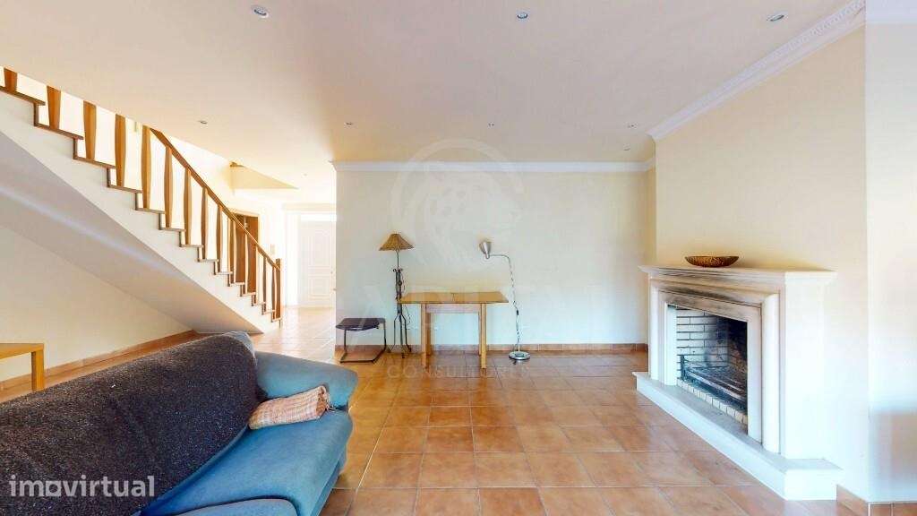 Moradia T3 com Jardim, Garagem e Cave a 10 Minutos das Praias de Sesim - Grande imagem: 5/43