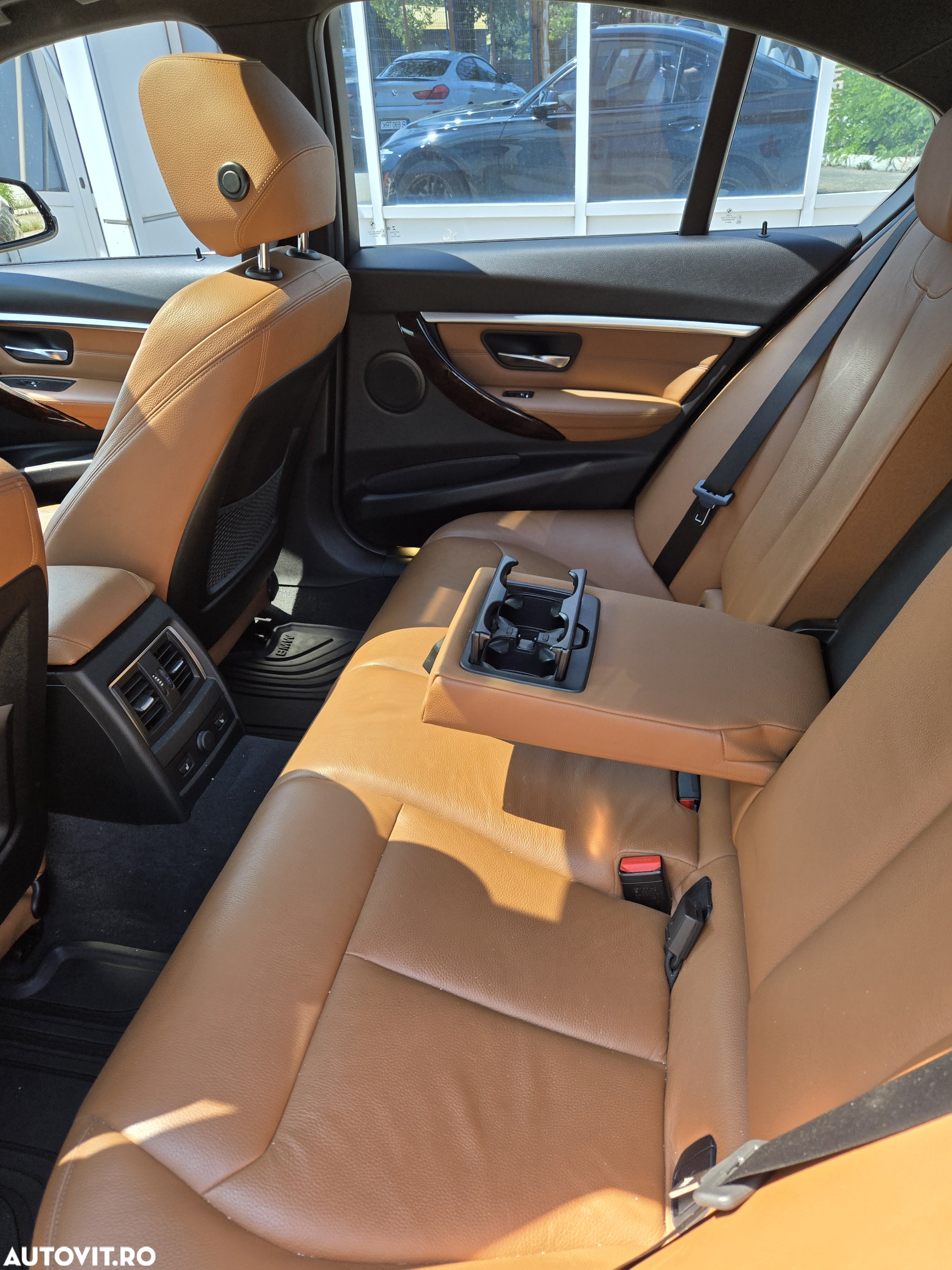 BMW Seria 3 330i xDrive AT M Sport - 27