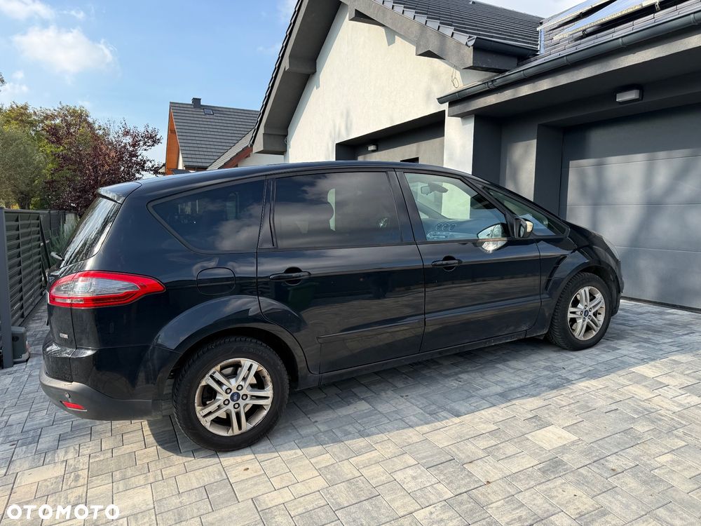 Ford S-Max 2010 photo 4