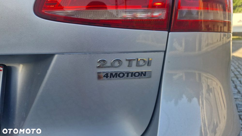 Volkswagen Passat 2.0 TDI 4Motion BlueMotion Technol Business Edition - 12