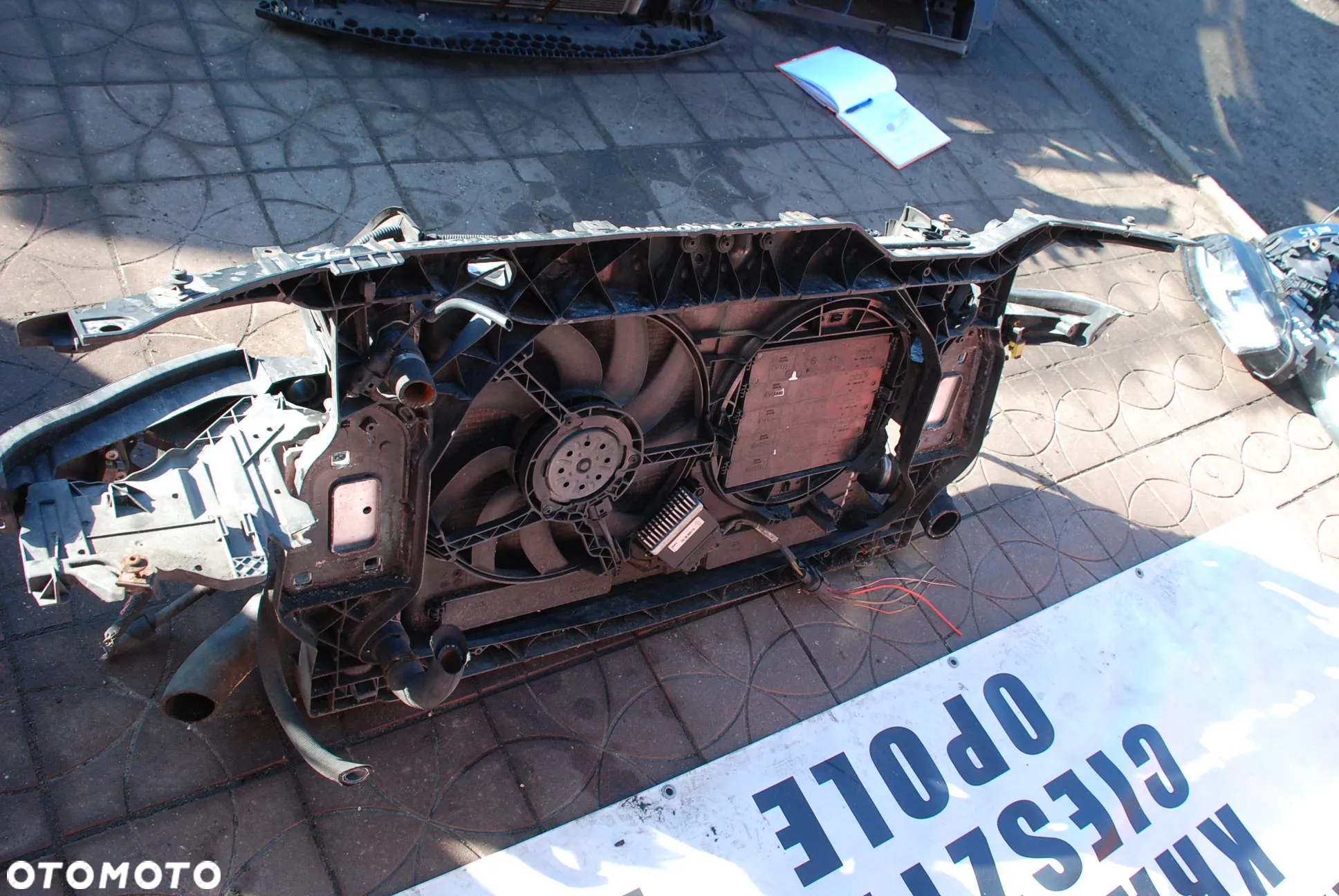 audi A4 B8 A5 pas przedni nr A40721 WYSYŁKA - 4