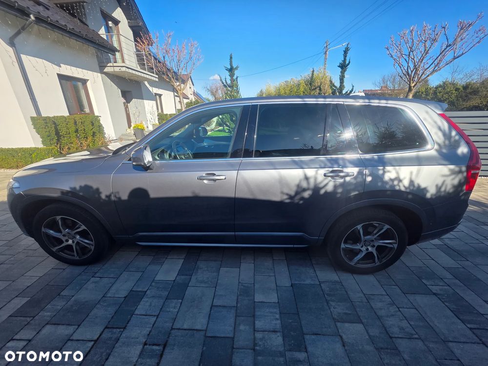 Volvo XC 90 - 7