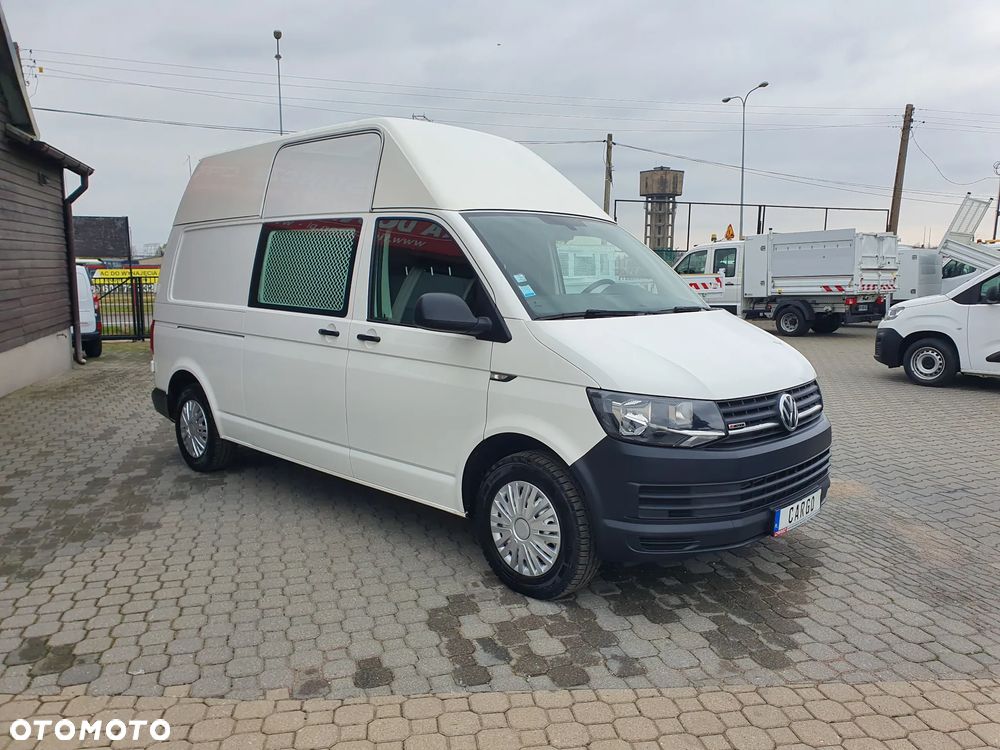 Volkswagen Transporter - 4