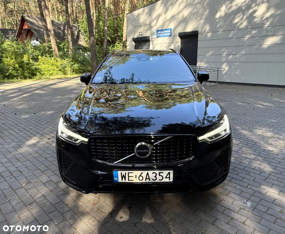 Volvo XC 60 B4 D AWD R-Design - 4