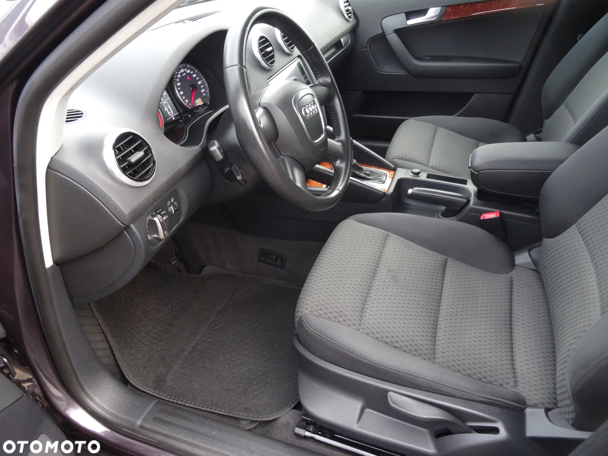Audi A3 2.0 TDI DPF Ambiente S tronic - 15