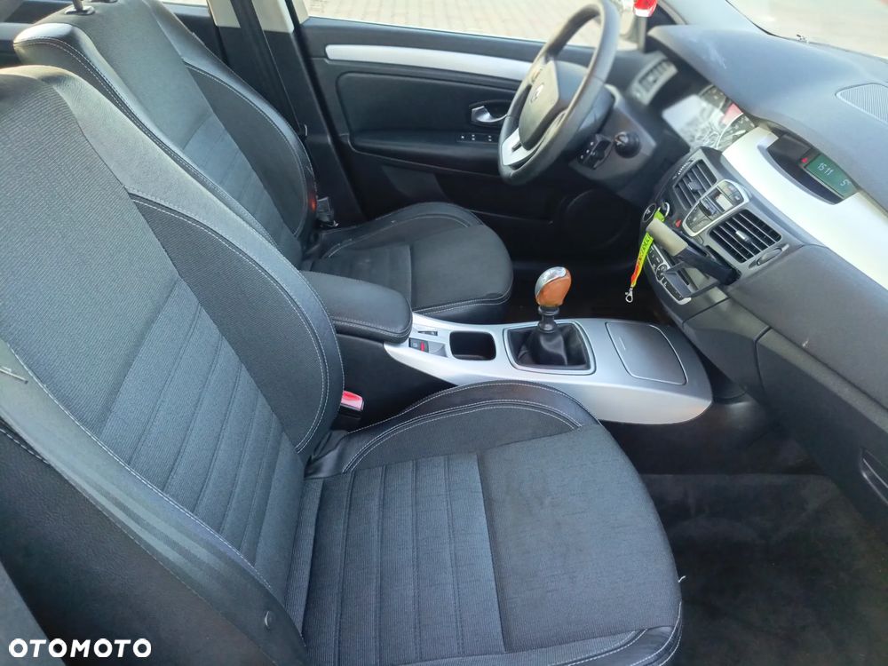 Renault Laguna 2.0 DCi Confort Expression - 13