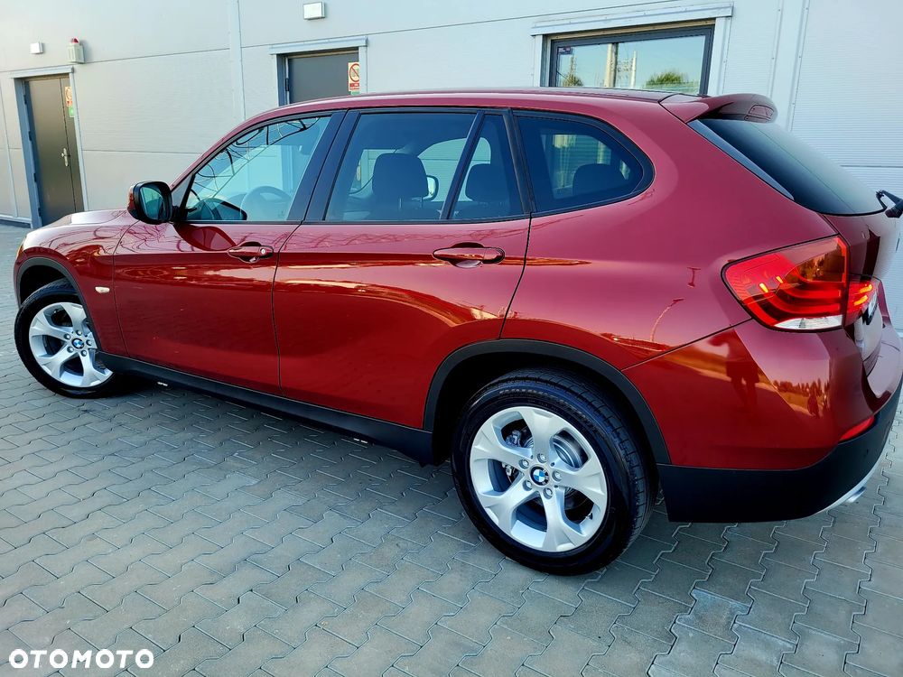 BMW X1 xDrive18d Sport Line - 4