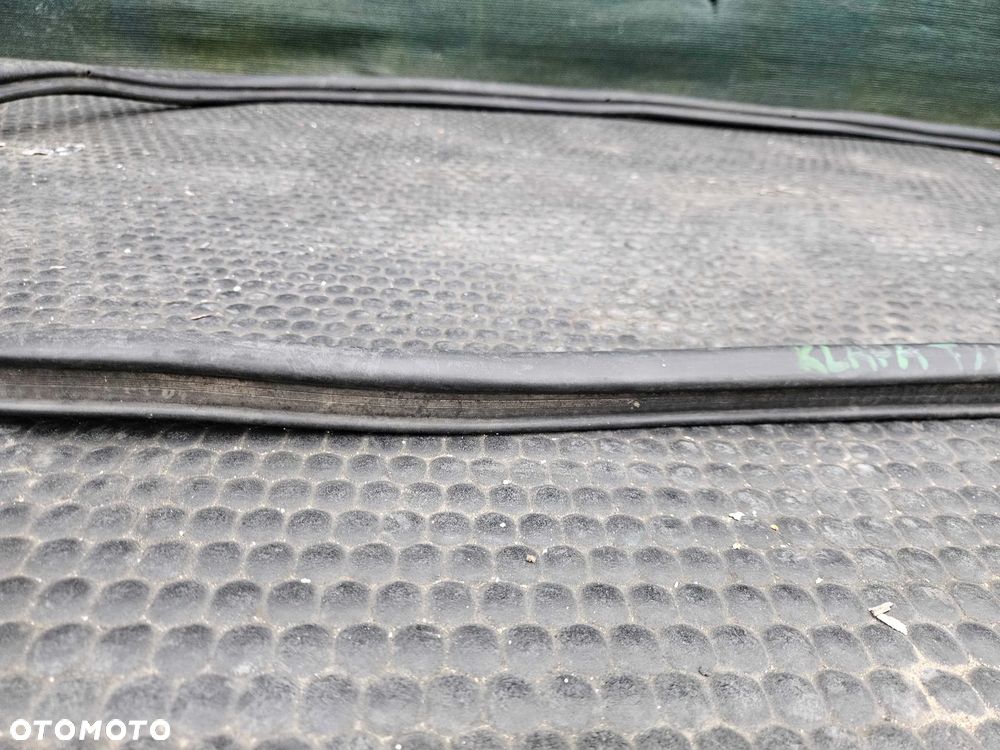 Uszczelka Guma Pokrywy Klapy Bagaznika Audi A4 B6 B7 Kombi Avant - 32